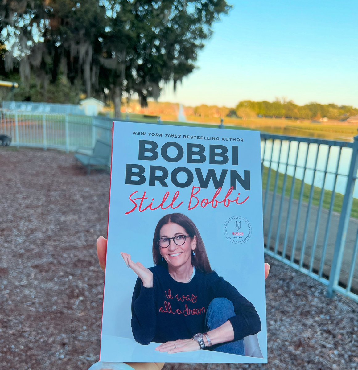 howusefulitis's tweet image. Thank you @_SimonElement #bobbibrown #memoir #stillbobbi #biography #nonfiction #nonfictionbooks #nonfictionreads #simonelement