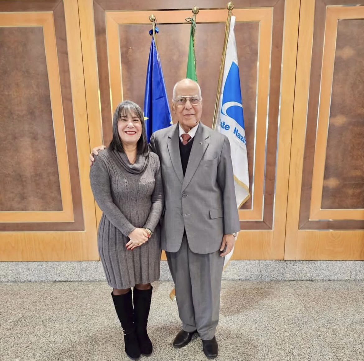 Con inmenso dolor conocimos la noticia del fallecimiento del querido viceprimer ministro Ricardo Cabrisas Ruiz, maestro de generaciones, que dedicó toda su vida a la Revolución y a #Cuba. Lleguen a familiares y amigos nuestras condolencias.