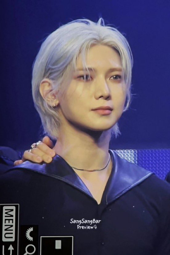 YEOTEEZx's tweet image. YEOSANG SILVER HAIR !!!