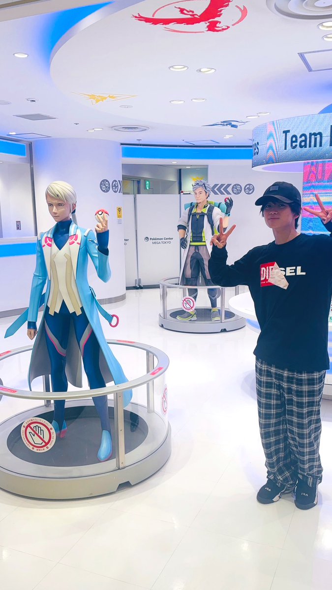 この間、Pokémon GO Lab.に行ってきました！近くのポケモンセンターも行けてめちゃくちゃ楽しかったよん👍
