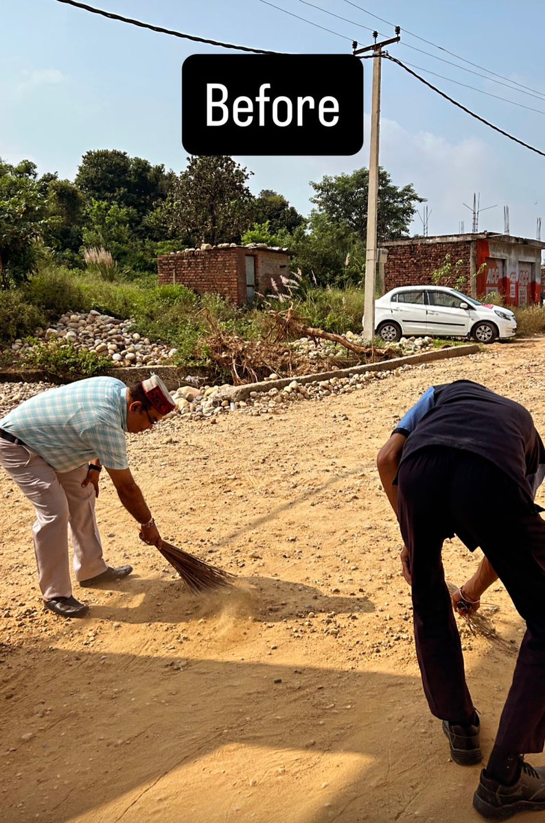 iimcjammu's tweet photo. भारतीय जन संचार संस्थान, जम्मू के प्रवेश द्वार की सफाई "स्वच्छता ही सेवा" अभियान 2025 के तहत 17 सितंबर, 2025 बुधवार को की गई. इस अभियान का नेतृत्व डाॅ. दिलीप कुमार, क्षेत्रीय निदेशक ने किया, जिसमें संस्थान के सफाई कर्मचारियों ने हिस्सा लिया.#iimc #iimcj #iimcjammu
@IIMC_India https://t.co/2vHByzPGyB
