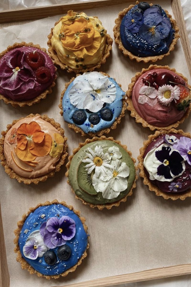 mini tarts with edible flowers
