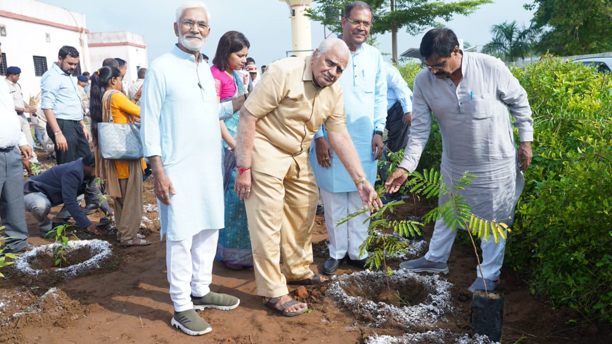 75 पेड़ माँ के नाम ।जन्मदिन को सेवा और पर्यावरण से जोड़कर दिया गया अनूठा संदेश। #NamoKhelMahaKumbh #मोदी_के_गाँव_वड़नगर_में

<a href="/CMOGuj/">CMO Gujarat</a> <a href="/PMOIndia/">PMO India</a> 
<a href="/CollectorMeh/">Collector Mehsana</a> 
<a href="/ddo_mehsana/">DDO Mehsana</a>