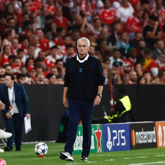bbosports's tweet photo. Benfica, Jose Mourinho ile yaptığı görüşmelerde aşama kaydetti. 

(Fabrizio Romano) https://t.co/V4F3g2VOoZ
