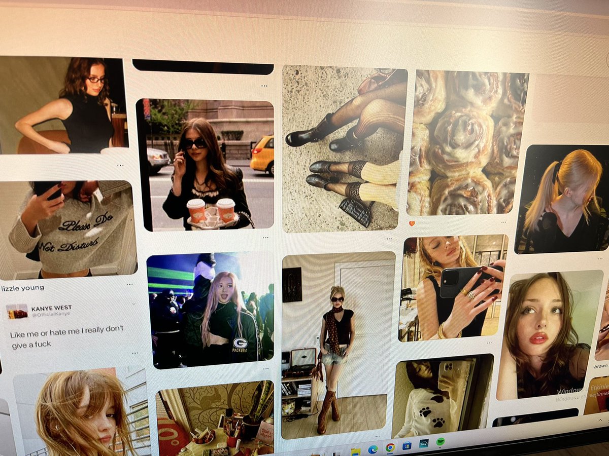 rosesareros13e's tweet image. #JustAnotherDay 17 and 9.51