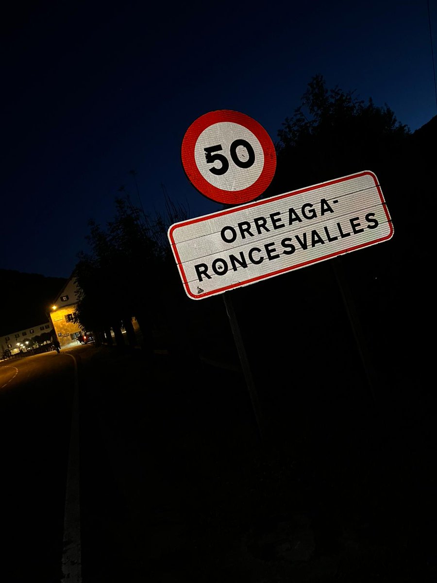 Es hoy, es hoy!!!!

Salí hace 17 días de Coreses, Zamora, y hoy tocaré cima en la Torre Urkulu, en la frontera con Francia.

Estoy que no me lo creo aún.