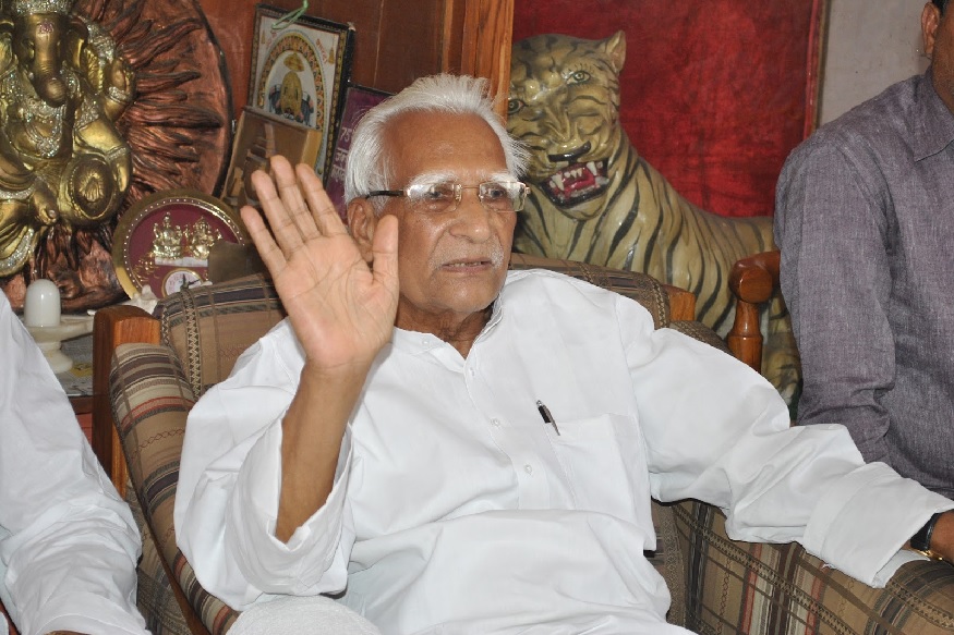 कांग्रेस के वरिष्ठ नेता, मध्यप्रदेश विधानसभा के पूर्व अध्यक्ष, दादा श्रीयुत श्रीनिवास तिवारी जी की जयंती पर कोटि-कोटि नमन 🙏