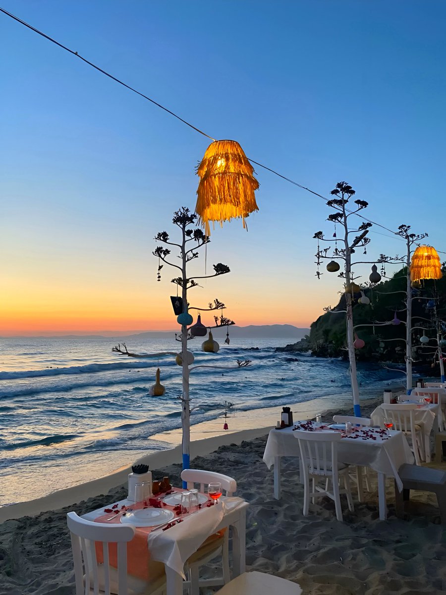 biriyle.. sevdiğin biriyle..