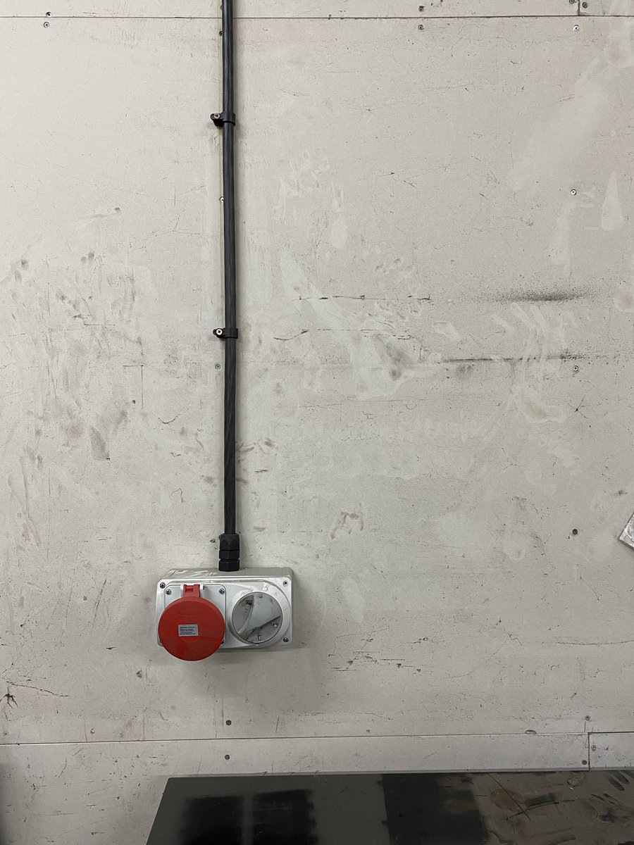 Juice Electrical Services tweet media