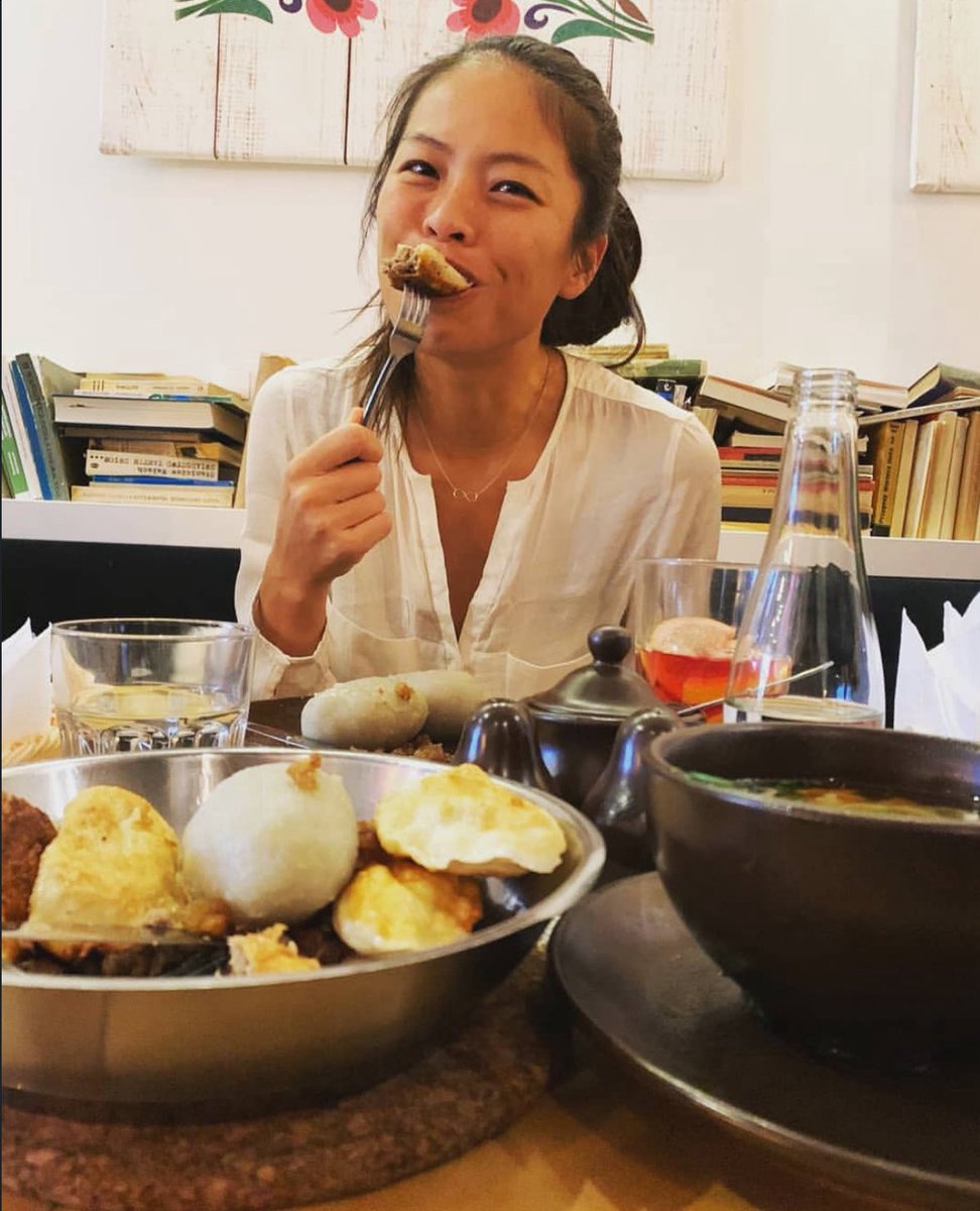 Be more like Su-Wei. Try everything and only post about the food you enjoy.