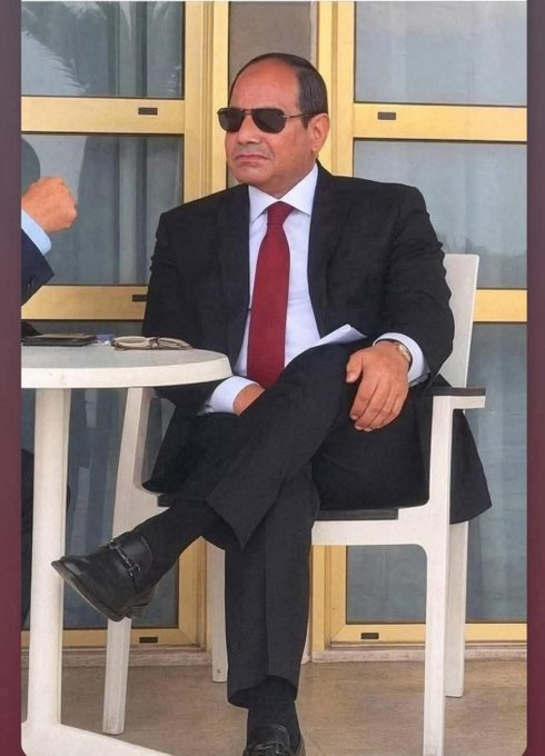 الرئيس الزعيم الذي أرعب اسرائيل بخطابه فى قمة الدوحة 👌

#السيسي_زعيم_بحجم_عالم #السيسي_يعلن_الحرب #قمة_الدوحة