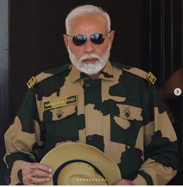 sharma_supritha's tweet photo. राष्ट्र के प्रति आप की सेवा, प्रधान सेवक का धर्म निभाना — यही श्रेष्ठ भारत की पहचान है। श्री नरेंद्र मोदी को Happy 75th Birthday! #ModiAt75 #HappyBirthdayModiji #VishwakarmaPuja #MyModiStory #ssq https://t.co/mQnwEmlYSO