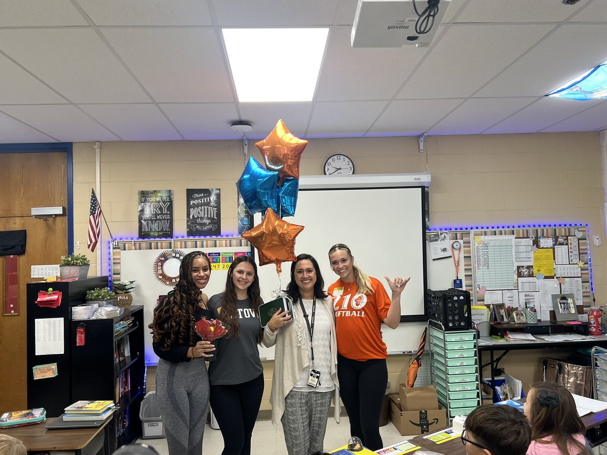 Amanda Fraser (@amanda_fraser9) on Twitter photo 🎉 What an incredible surprise! 🎉
Our very own Mrs. Villarreal has been honored with the UTSA Teachers Extra Yard Program Award! 🏆🍎 We are so proud of her dedication, passion, and impact on our students. <a href="/NISDThornton/">William J. Thornton</a> 💙🧡 #ExtraYard #TeacherChampion #UTSA <a href="/dzepeda1521/">Deborah Villarreal, M.Ed.</a> 🎉 What an incredible surprise! 🎉
Our very own Mrs. Villarreal has been honored with the UTSA Teachers Extra Yard Program Award! 🏆🍎 We are so proud of her dedication, passion, and impact on our students. <a href="/NISDThornton/">William J. Thornton</a> 💙🧡 #ExtraYard #TeacherChampion #UTSA <a href="/dzepeda1521/">Deborah Villarreal, M.Ed.</a>