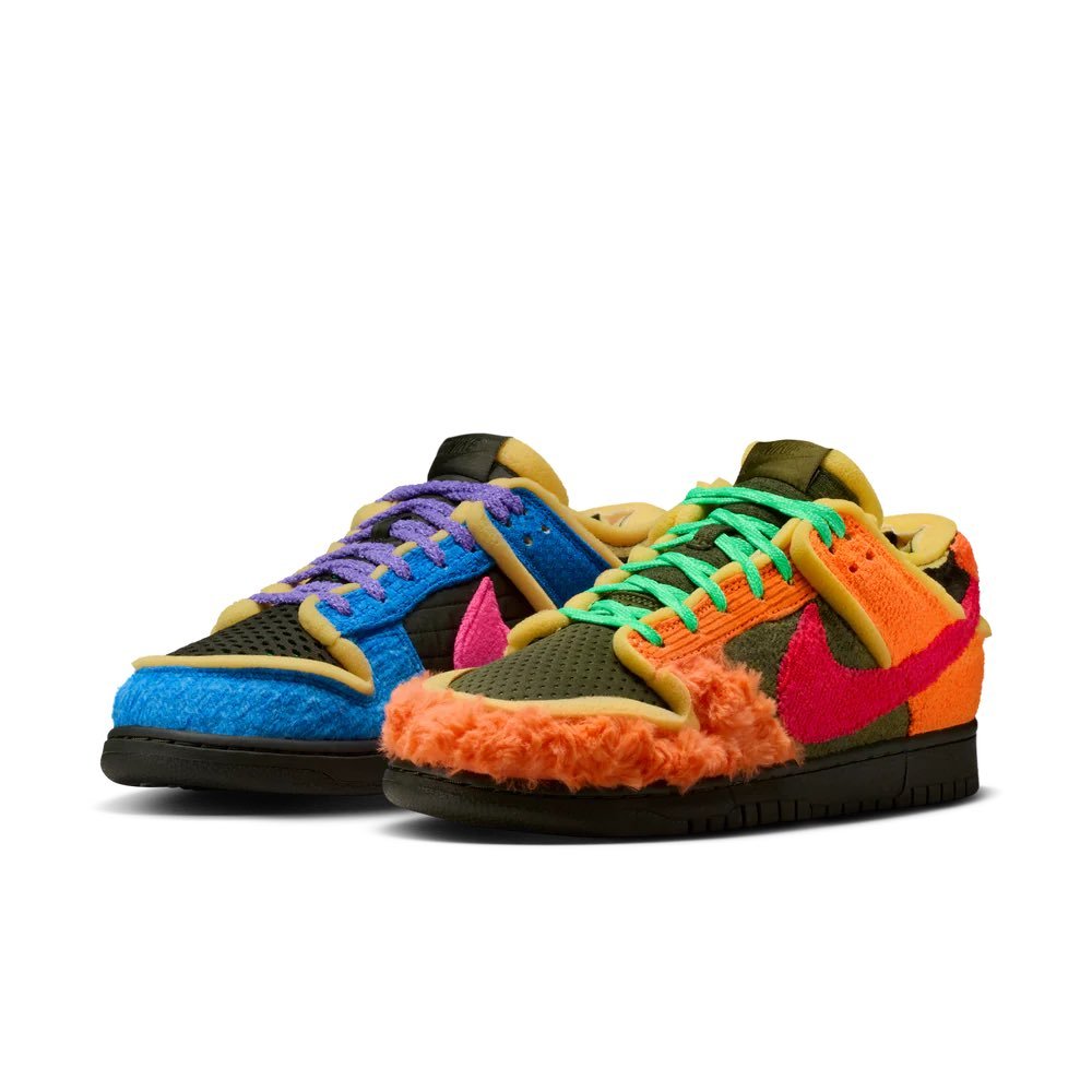 SnkrsStock's tweet photo. CPFM x Nike Swamp Sponge Dunk Low Collection raffle goes live tomorrow at 12pm PT/3pm ET
https://t.co/HplvgBNEVI https://t.co/PvVI7TTzFk