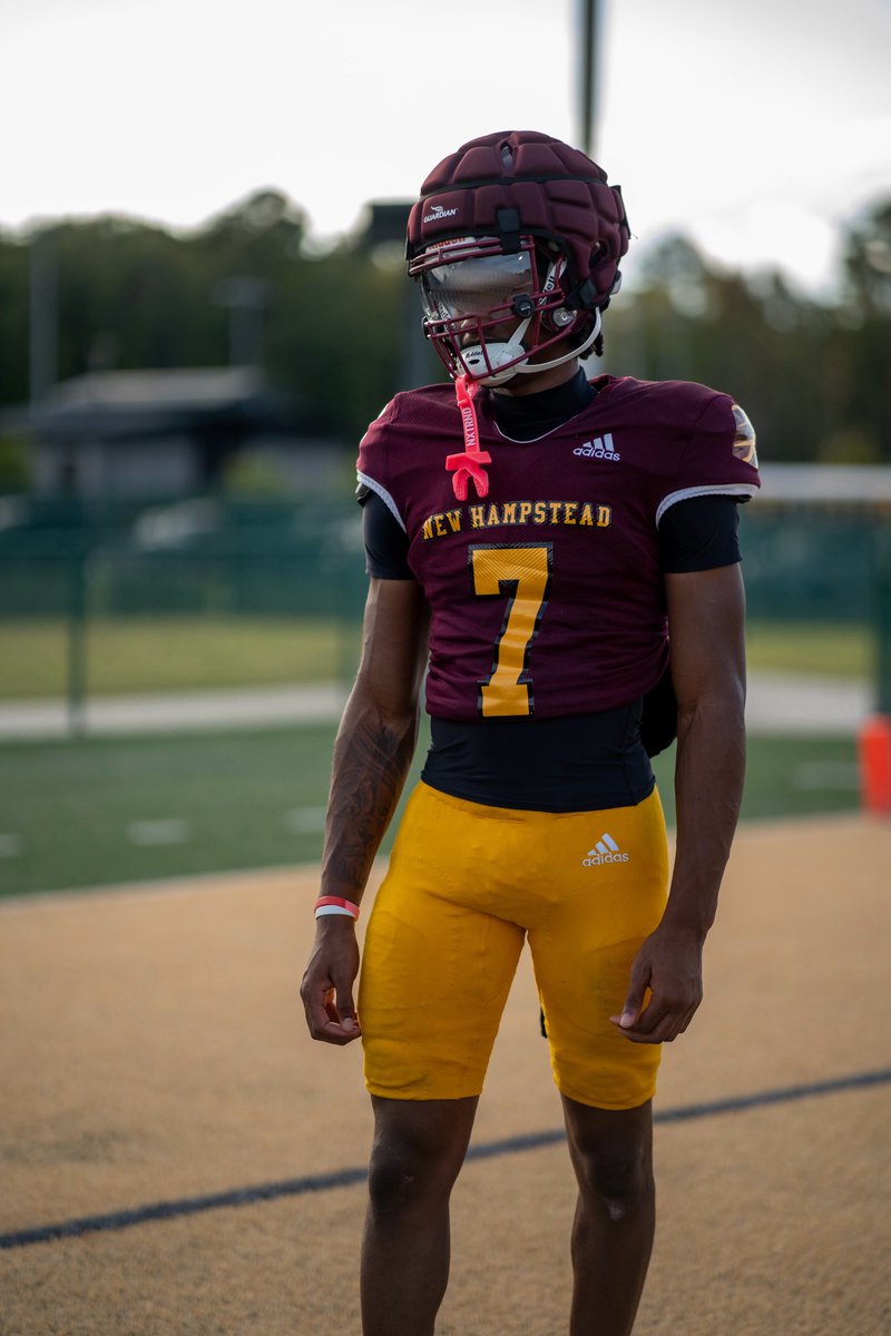 Mid-season highlights are here — chasing greatness, CB/WR | 6’3” | 186 lbs 40-Yard Dash: 4.58. ready to compete at another level! ⬇️
#DBU #WR #NEWHAMPSTEADFB 
#classof2026 #recruitingszn #StudentAthlete 

hudl.com/v/2ShVSR