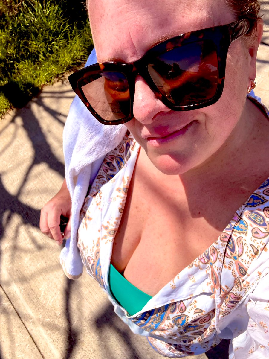 DAY FOR IT! ☀️🌊💙

#WedensdaySpecial #SelfCare #SaltTherapy #SummerIsComing