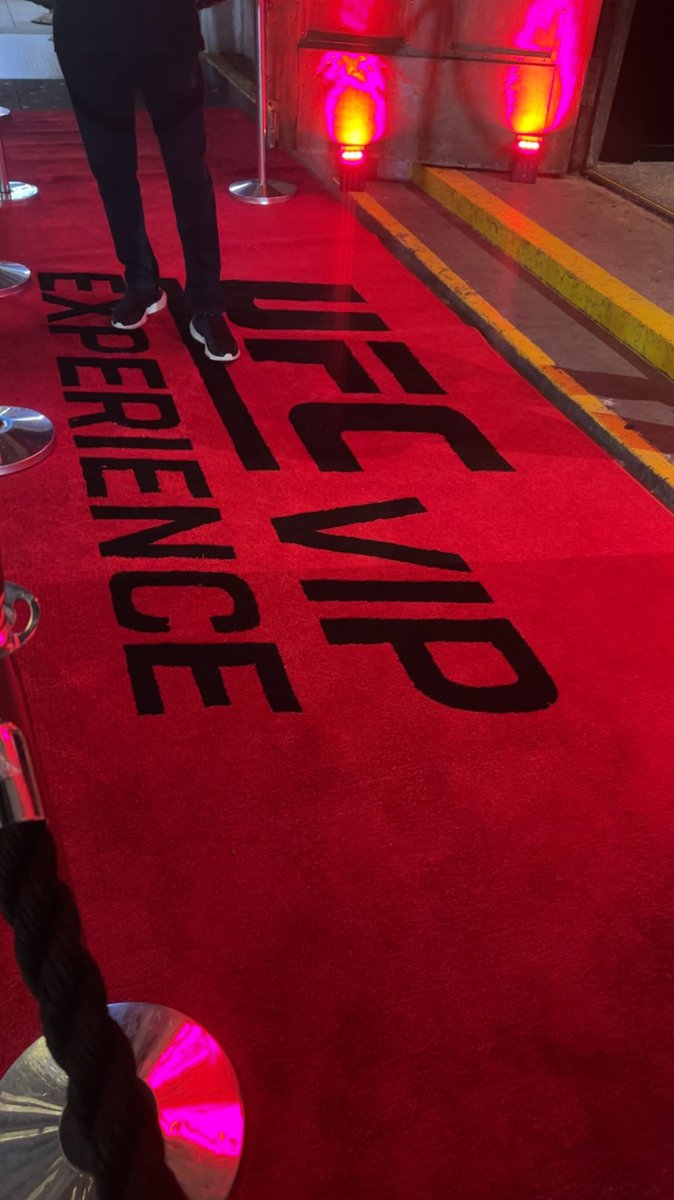 edgemmamedia's tweet image. #UFC295