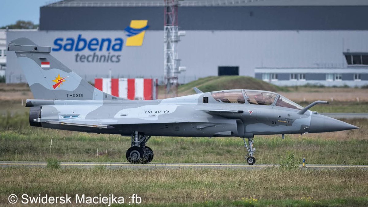 LembagaKERIS's tweet photo. Ikutan share foto-foto Rafale nya @_TNIAU yang akan menjalani Test Flight di Prancis

T-0301! https://t.co/h1CteTe6zY