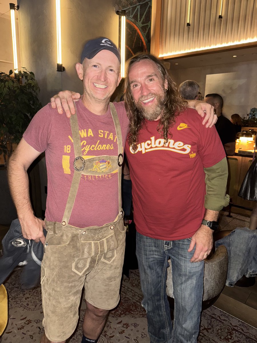 Couple of small town boys from the Cyclone state hanging out in the big city at #shoptoberfest ⁦<a href="/irish_titan/">Irish Titan</a>⁩ @