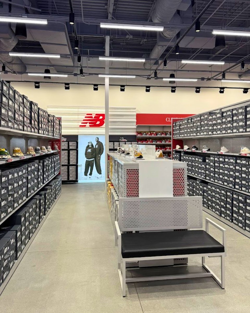 citadel_outlets's tweet image. New Balance is back—now open in a brand-new, bigger location! Find them through the link in our bio.