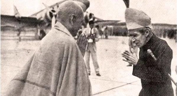 SadaaShree's tweet photo. “The vultures have resigned, I don’t know what to do”

The richest man in the world, the Nizam, surrendered to the  Indian Army as the princely state of Hyderabad became a part of the Indian Union and didnt end up as another Kashmir.

#HyderabadLiberationDay #OperationPolo