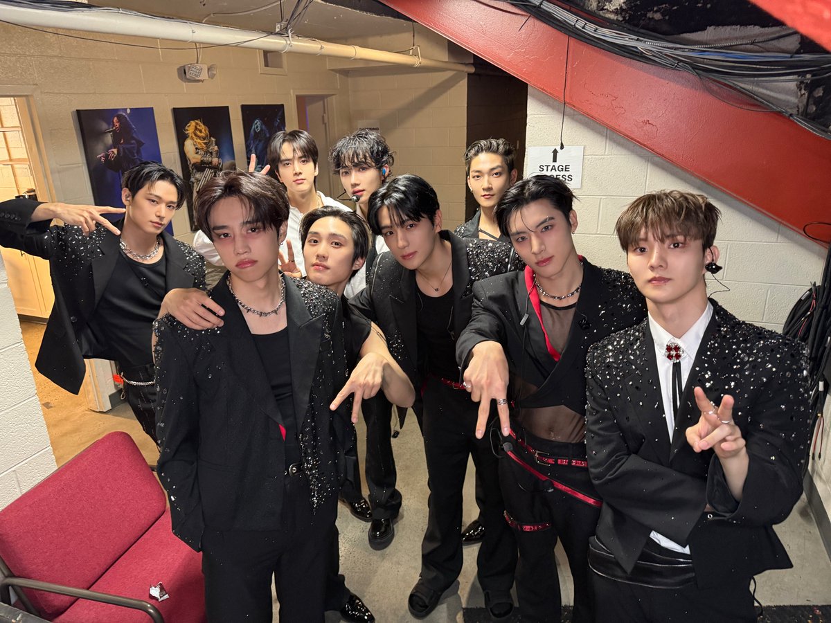 THEBOYZ_officl's tweet photo. [📸] THE BOYZ <THE BLAZE> WORLD TOUR IN ATLANTA 완료🔥 애틀랜타에서 더비들과 함께 보내는 모든 순간이 최고의 순간이었어요💕 Thank you to THE B for making unforgettable memories🫧

#THEBOYZ #더보이즈 
#THEBLAZE #더블레이즈
#THEBLAZE_in_ATLANTA https://t.co/SOjs6bHP6Q