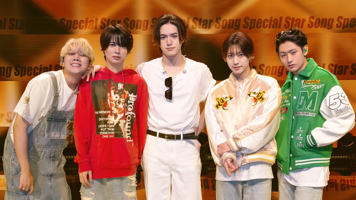 modelpress's tweet photo. ／
「Star Song Special」シーズン2
10月2日(木)16時～配信スタート🎤
＼

Hey! Say! JUMP＆KEY TO LITが初登場❗️
MCは7ヵ月ぶり出演の堂本光一
https://t.co/sNMZagMK46

スペシャルライブ、NGなしのコラボトークのほか、ジュニアが自由にアピールする新コーナーも登場🗯️

#スタソン https://t.co/7eyHTaXB6r
