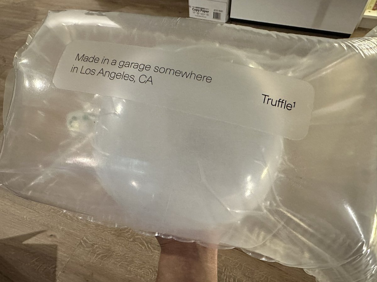 _3un01a's tweet image. Congrats on the ship @itsalltruffles!
Can’t wait to pop this one open!