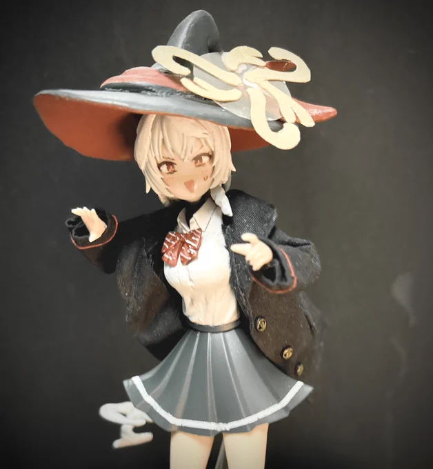 白尾エリを作った。アブラカタブラ!