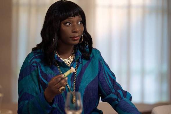 Damn, they couldn’t afford wardrobe for my girl. IYKYK #TheGirlfriend