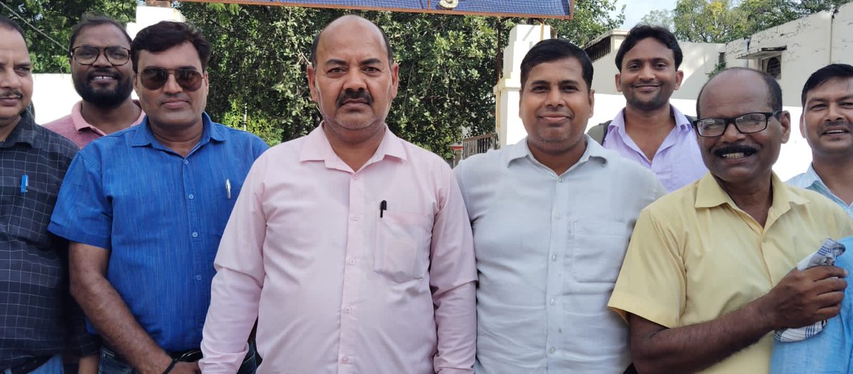 umeshkumar7670's tweet image. ज्ञापन सीतापुर