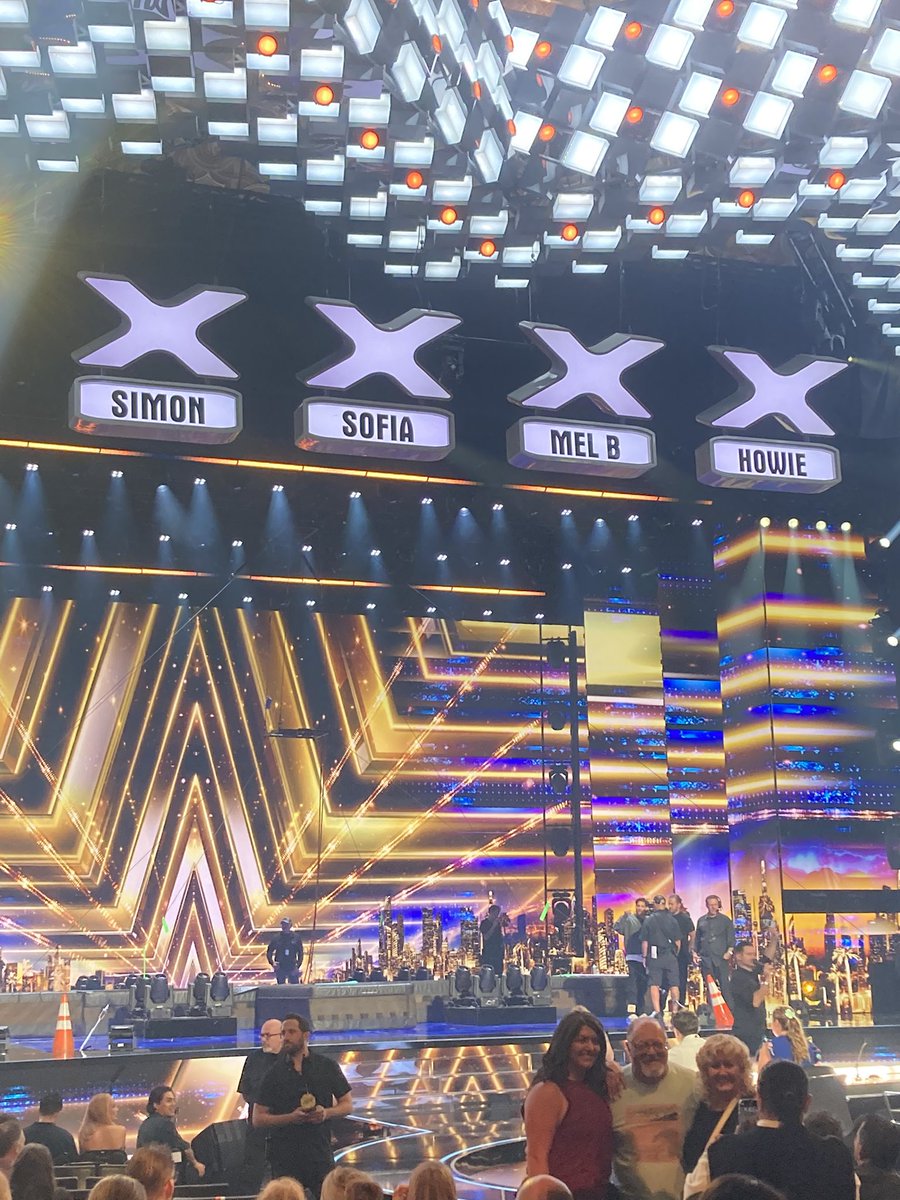 Really enjoyed the live America’s Got Talent taping! Thx for the hookup <a href="/scottsimonsWVLA/">Scott Simons</a>
