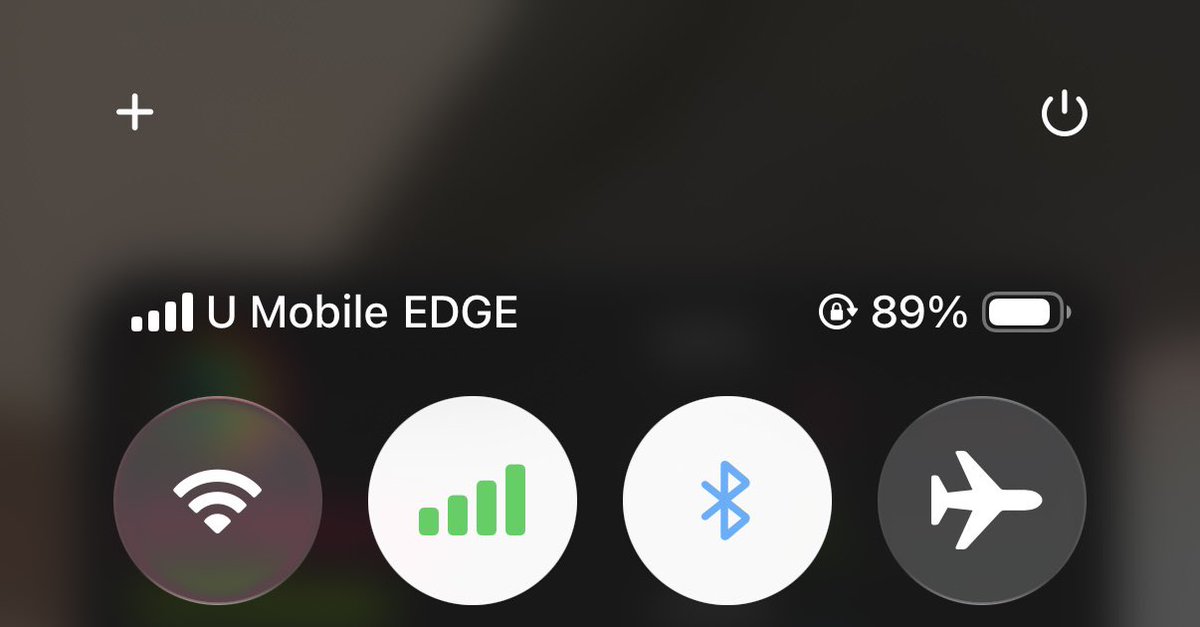 aimanabdullah95's tweet photo. Dah 2 jam jadi EDGE ni @umobile, asal hujan je line hilang. Tak perlu suruh buat airplane mode, restart phone atau tukar sim masuk phone lain. Semua dah buat, tetap EDGE juga https://t.co/6E4GpVuZl6