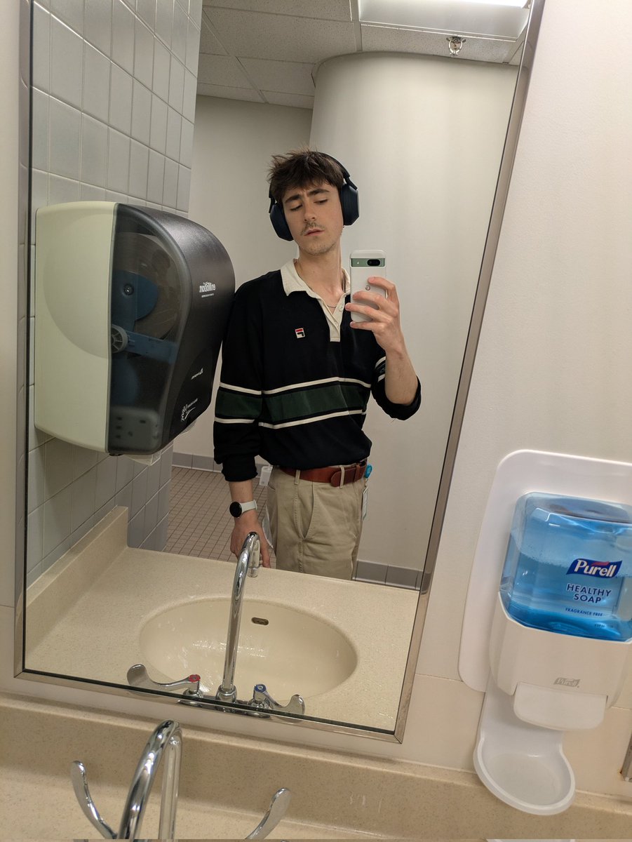 Sam tweet media