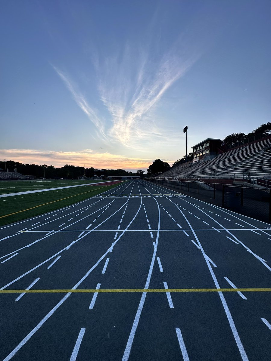 New Track, Who’s This? 😎
<a href="/Mside_Track/">Morningside University XC/TF</a> 

#HORSEPOWER x #SetTheStandard