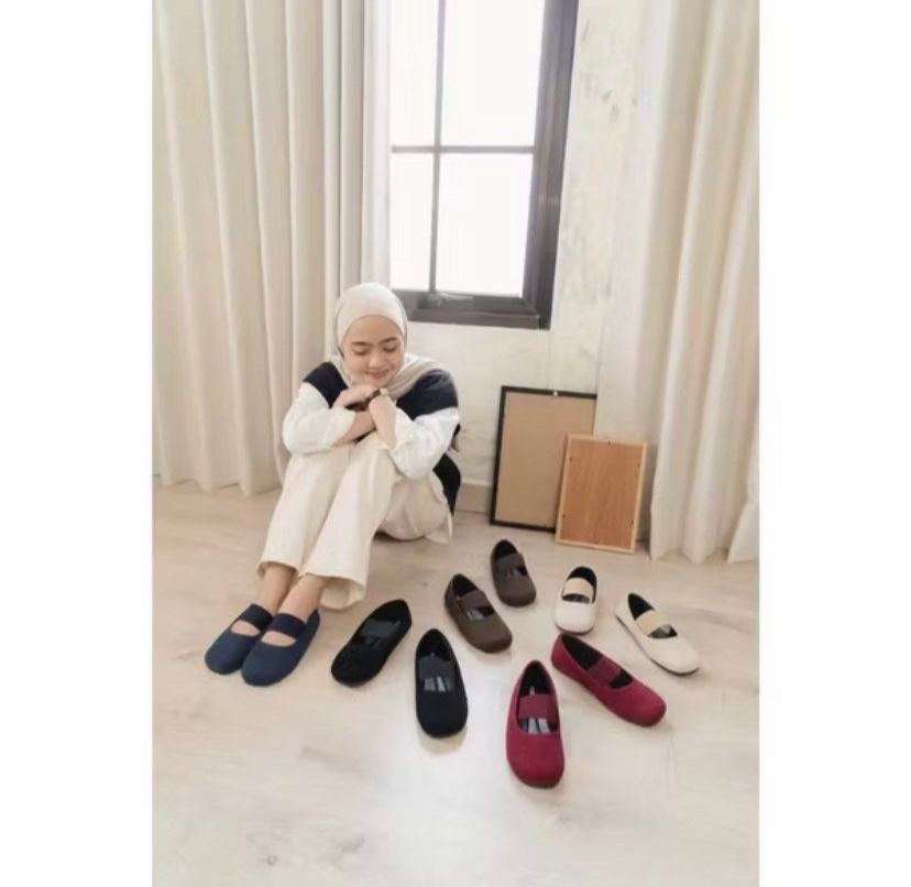 cloudeyss's tweet image. WTS Sujin Shoes Made by ENHA x Maryam Nurul 
💰139.000

WTS WTB Preloved #zonauang
