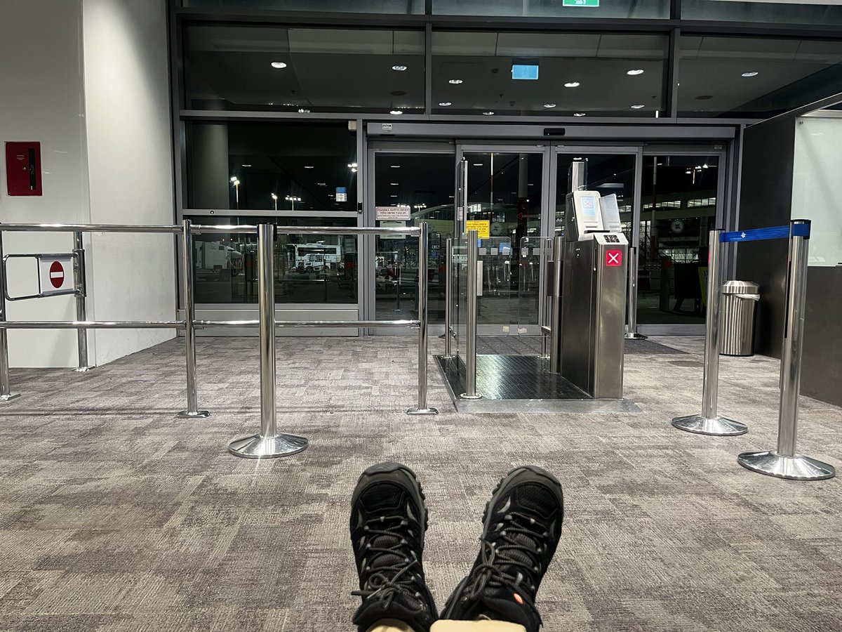 Hola todos. Salí a vacaciones. No sé si será posible postear y además estoy de vacaciones, no estaré mucho en los redes. Así que no preocúpense si no pongo nada aquí.