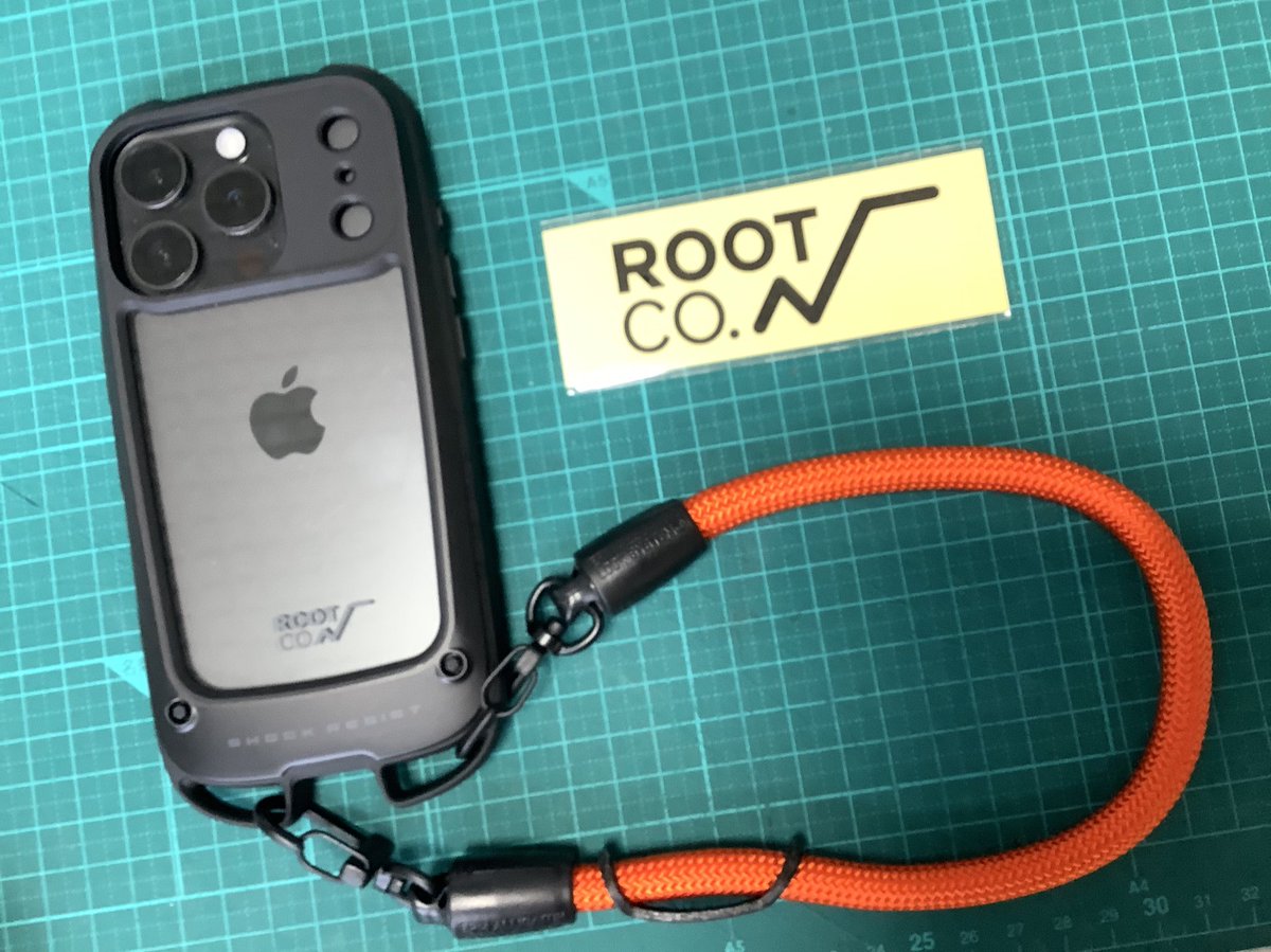 MiyaT29442740's tweet photo. 本体の前に
ケースが届いてしまった
しかも、15Proでも使える🤣
#iPhone17Pro
#ROOT_CO. https://t.co/hmHCrEx7cT
