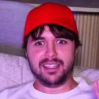GggDoge's tweet photo. Hermano, Que dalas diga que Brujanumi tiene un delirio de realidad por el como se dibuja siendo que el es LITERALMENTE (Como le gusta decir para cada estupidez) como la equivalencia a un teletuvi en cr4k https://t.co/1OYhhGGreN