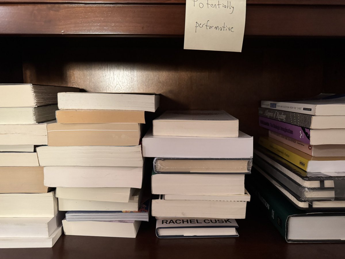 spaniel_bashir's tweet image. Live look at my bookshelf
Any favorites stand out?