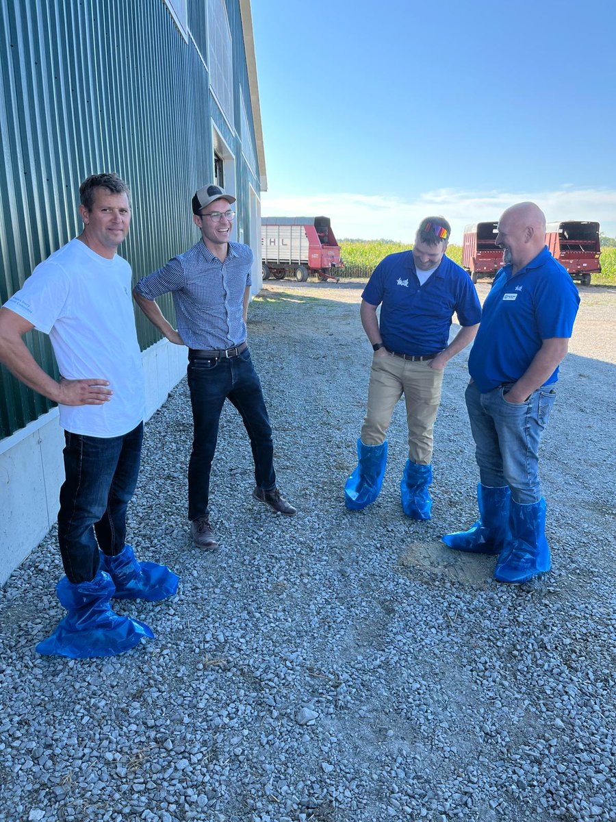 Sam Oosterhoff tweet media