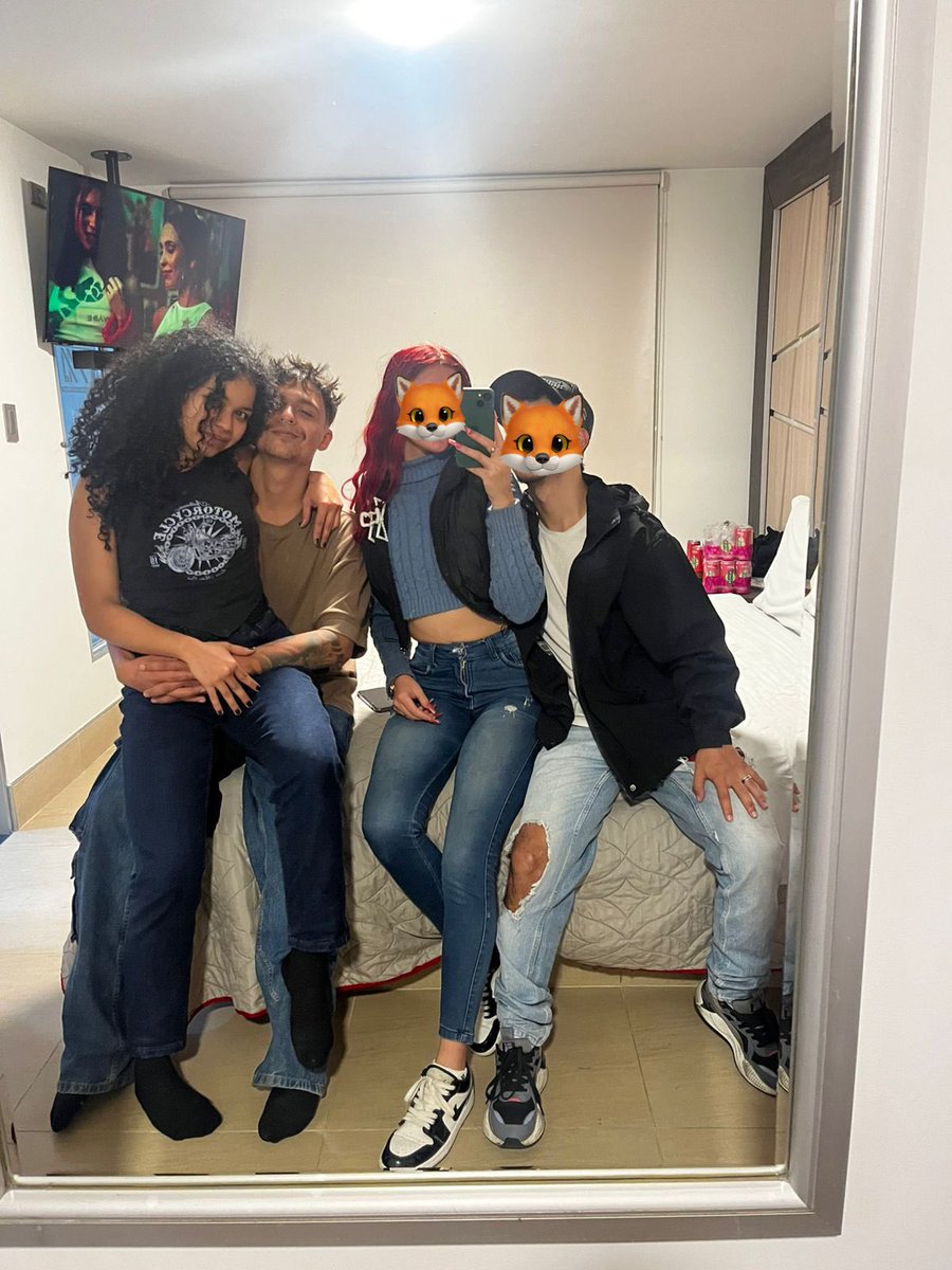 Vaioleth y Felipe tweet media