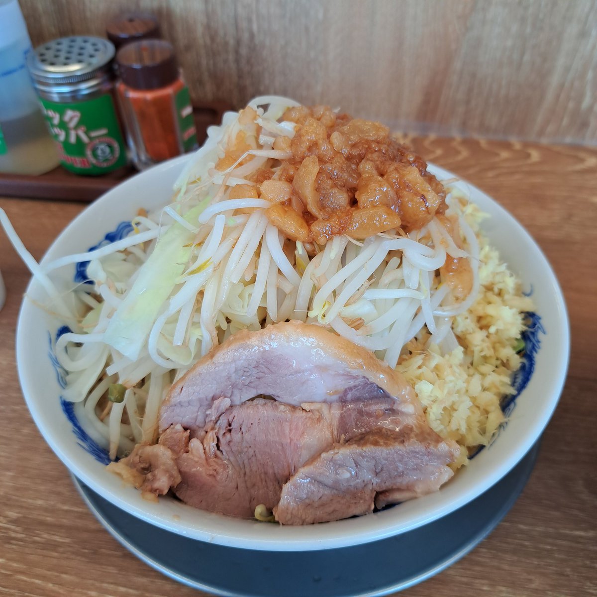 ジャンクガレッジ 加須店@加須市
ラーメン(全マシトリプルショウガ)
#ジャンガレ
#ジャンクガレッジ
#ジャンクガレッジ加須店
#ご馳走様でした