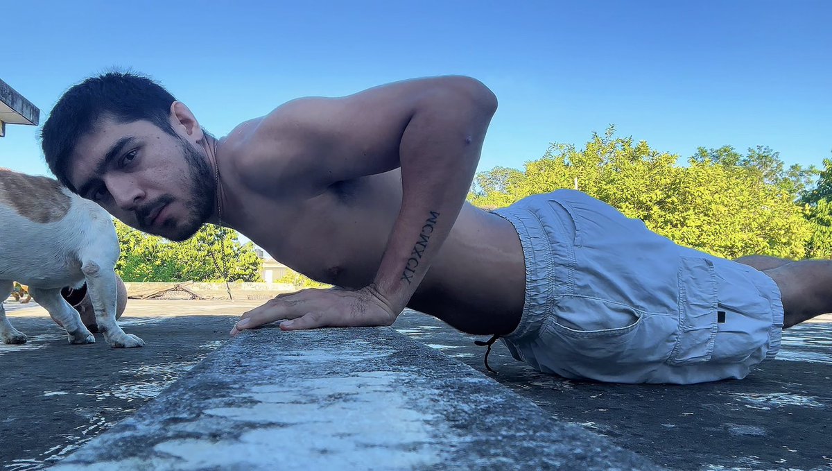 MAUSMR24's tweet photo. Algo un poco distinto jeje 

Un FIN de Semana CONMIGO pero en ASMR🤫
https://t.co/ejKv5037hJ https://t.co/WYLip0pWkk