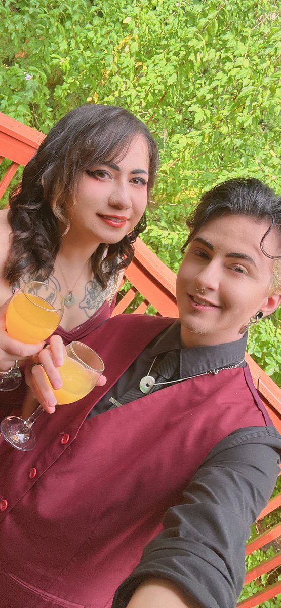 IrritablePrince's tweet photo. I got to see my dearest friend of 20 years get married this past weekend and my heart is so full. I was part of the bridal party and I am forever honored to have stood by her side. There wasn’t a moment where I wasn’t crying over her. I love her so much. https://t.co/ryZFLuTLUc