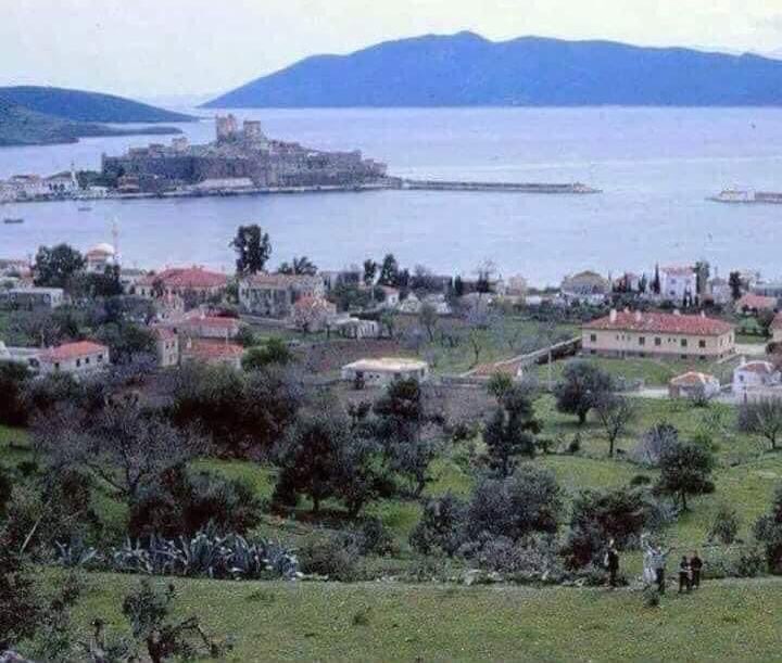 🇹🇷 Günaydınlar Türkiye'm 🇹🇷 Günaydınlar 💛 Fenerbahçe Ailesi 💙 Sağlıkla mutlu gönlünüzce güzel bir güne hayırlı işler bol kazançlar sevgiyle kalın 🇹🇷 #FenerinMaçıVar   #Çarşamba