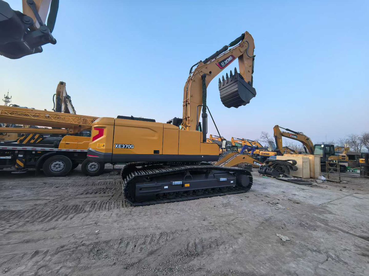 JaminaLiu's tweet photo. XE215C/215G/370G Chinses Stage II ISUZU Engine, large quantities in stock 
👉Wechat/whatsapp: +86-18373845306
#xcmg #xe215c #xe215g #xe370g #isuzu #xcmgexcavator https://t.co/p47PsHb2FM