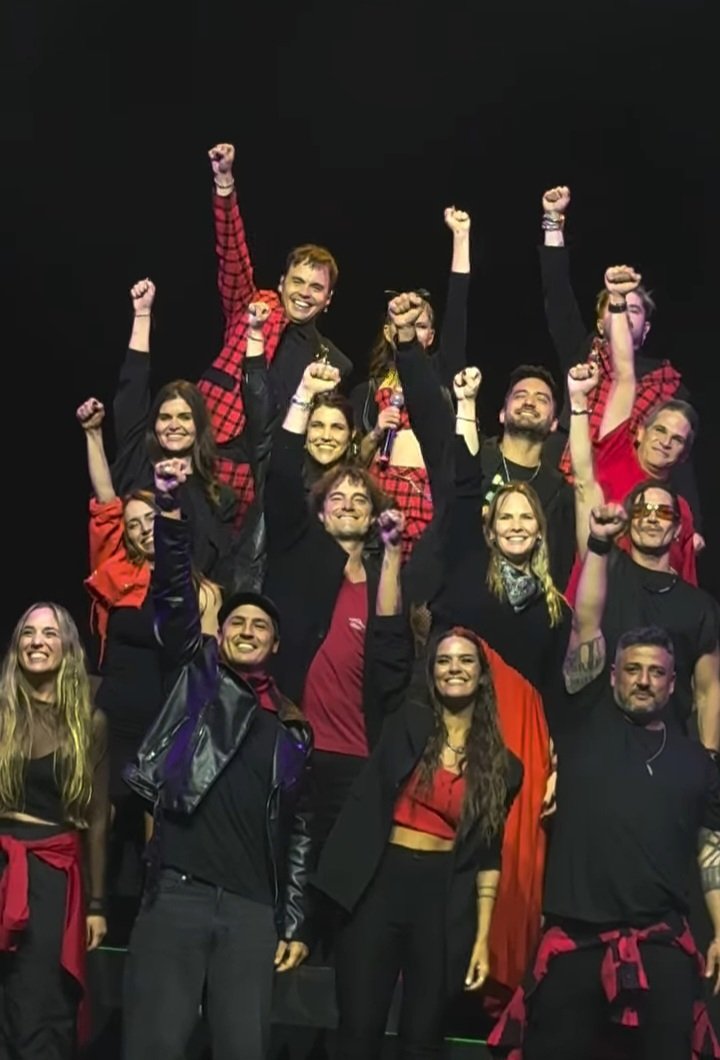 willthewise06's tweet photo. No me gustan las comparaciones pero soy fan de muchas bandas y de lejos el mejor reencuentro ha sido el de ERREWAY, más allá de los intereses se nota cuáles son sus prioridades y cuando haces algo desde el compañerismo todo sale bien, están haciendo lo que muchos no pudieron https://t.co/LX75xGmncU