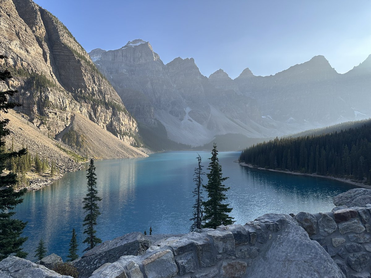 GeekyHooker's tweet image. SURPRISE! I made a little Wolverine and brought him along on a homecoming visit to his native province of Alberta, Canada! I’ll be leaving him behind at the end of my trip for a lucky stranger to find, stay tuned to my IG stories to follow along on his journey in his home!