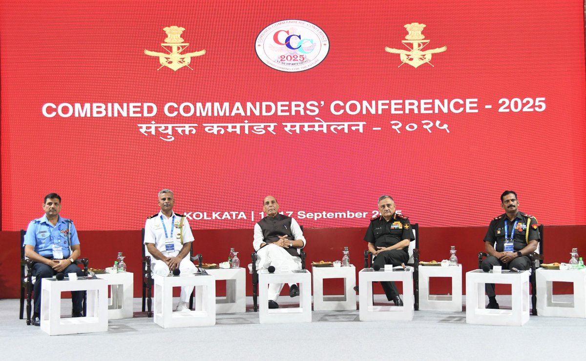 HQ_IDS_India's tweet image. As Combined Commanders Conference 2025 #CCC2025 progressed to the second day, the Hon’ble Raksha Mantri Shri @rajnathsingh deliberated on India’s defence and security roadmap, underlining key strategic focus areas and the critical role of #IndianArmedForces. He lauded the…